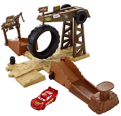 Cars smokey's tractor on sale challenge playset